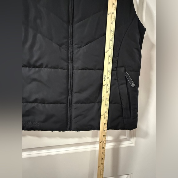 Columbia Women’s Black Insulated Puffer Vest Size L Full Zip Pockets Lightweight - Picture 6 of 8